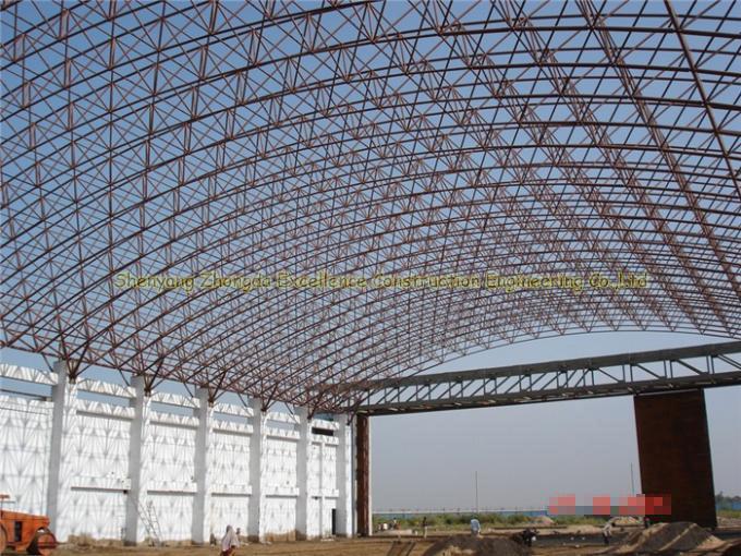 Hangar de aço do avião do período longo barato com o fardo do telhado do arco